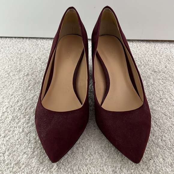 Block heel Shoe. Size 9. - Picture 3 of 6